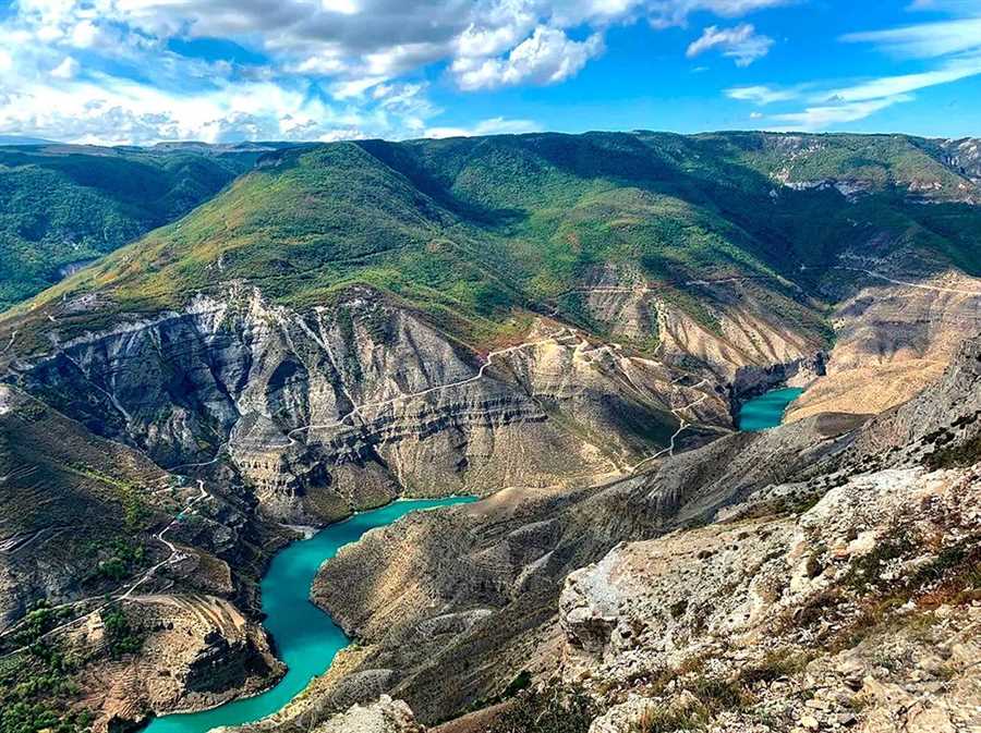 Как добраться до Махачкалы и насладиться красотами Сулакского каньона